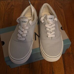 TOMS Classic White Lace-Up Shoes